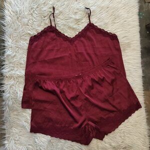 In'Voland Silky Lace Trimmed Cranberry Red Sleep Set Size 24w